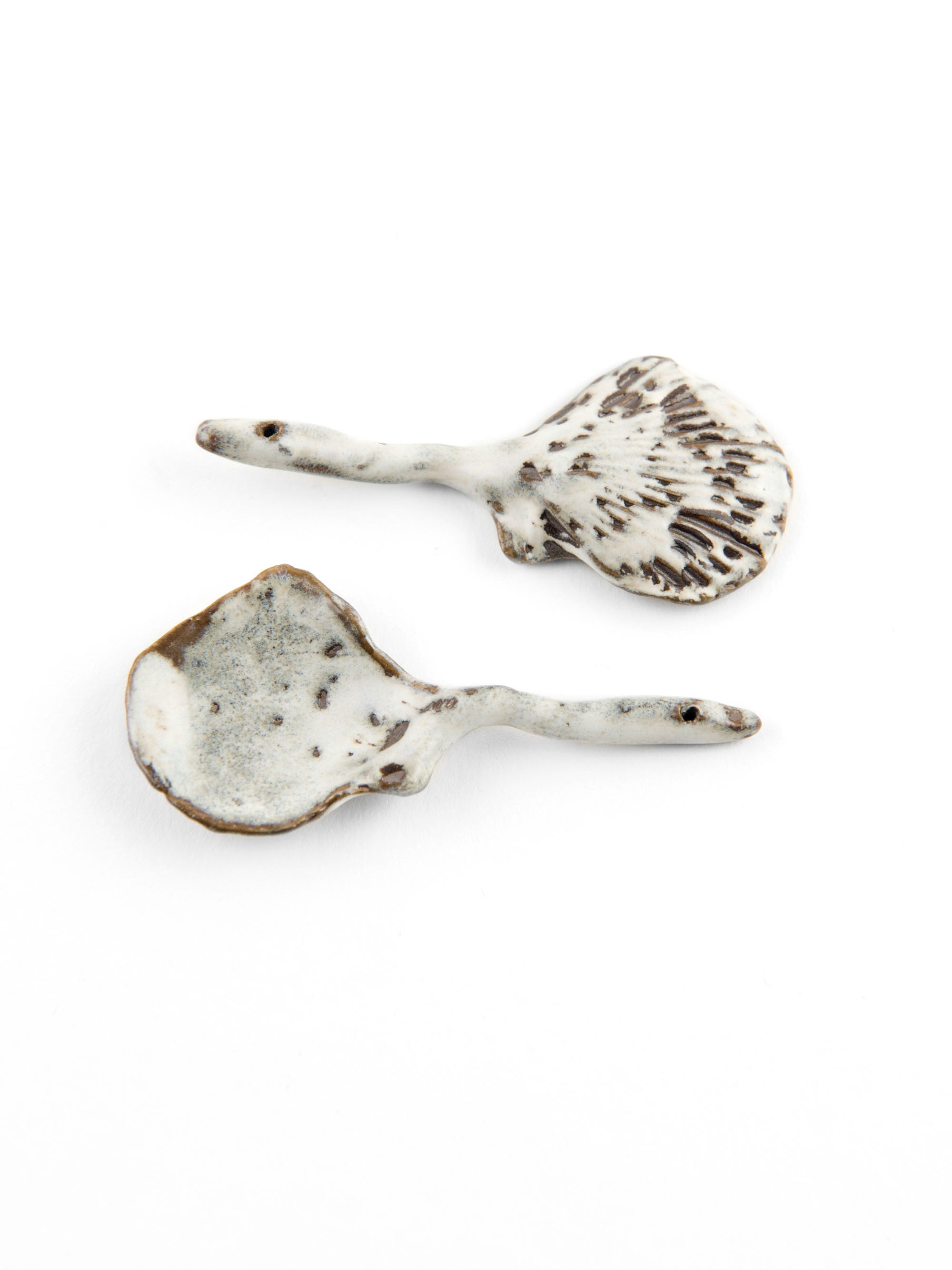 Yarnnakarn Oceanology Two Sided Shell Spoon — Kiss That Frog